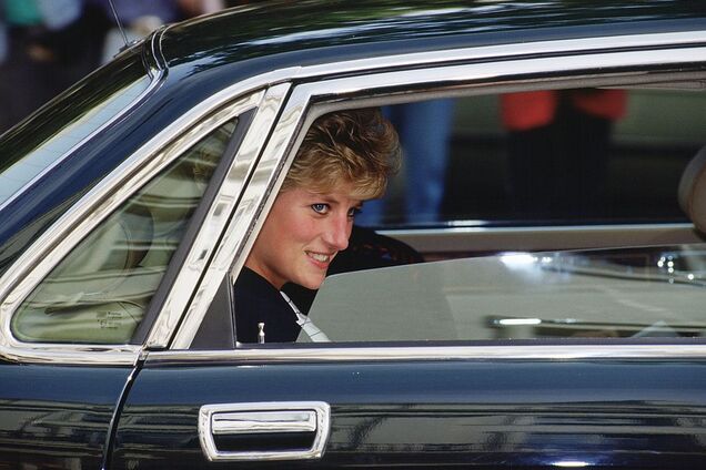 'Возила по всему миру': охранник принцессы Дианы рассказал о ее любви к вибратору