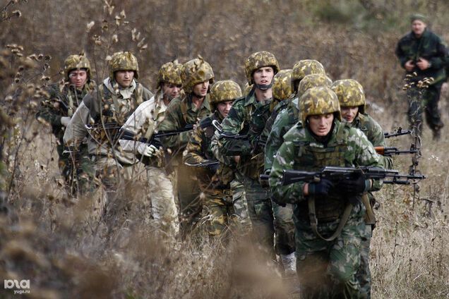 'Отрабатывают сценарий вторжения': Бутусов пояснил передвижение войск РФ у границ с Украиной