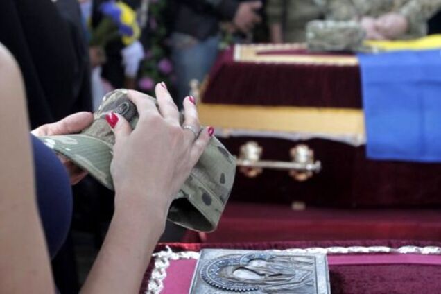 'Хочет ехать на халяву': под Львовом маршрутчик цинично поиздевался над вдовой Героя АТО