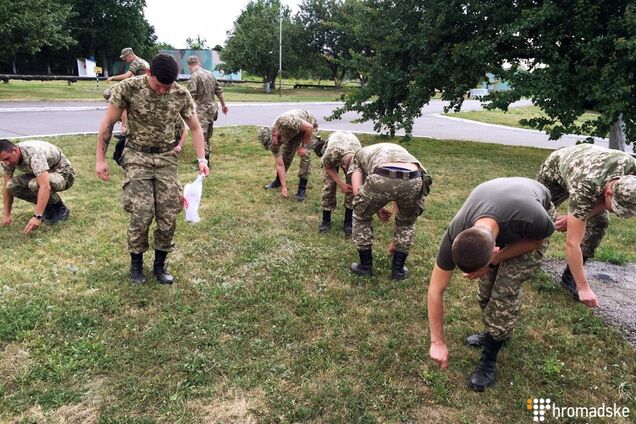 Курсант о службе в ВВС Украины: щипание травы и натирание колбасы спиртом