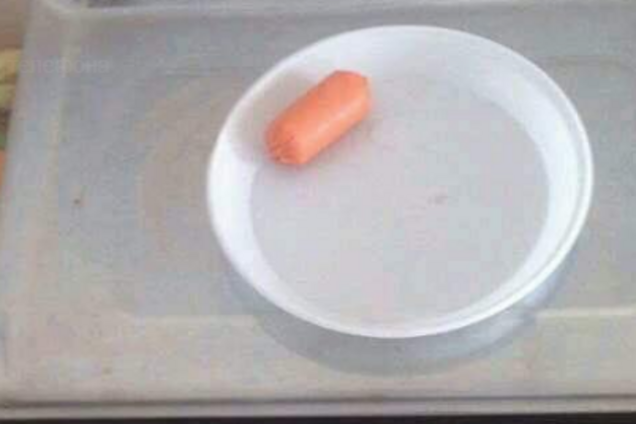 'Тюрма суворого режиму?' Журналіст шокував фото їжі для українських бійців