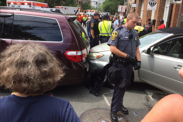 Кровавые столкновения с националистами в США: появились новые подробности