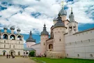 О войне не слышали: на Винниччине УПЦ МП организовала туры по России