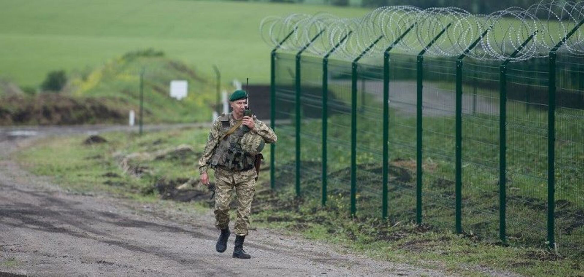 Как воровали деньги на строительство 'Стены' Яценюка: стали известны детали