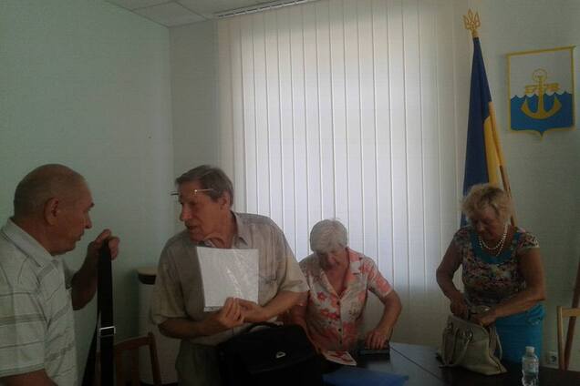 'Почему не реагирует СБУ?' Волонтер рассказала о 'с*парском шабаше' в Мариуполе