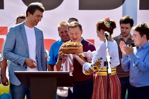 Виганяємо дураків. Робимо дороги