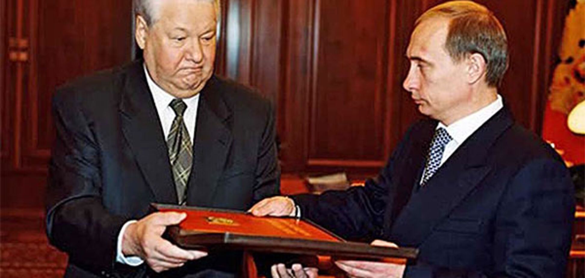 В РФ намекнули, что Ельцин был круче Путина