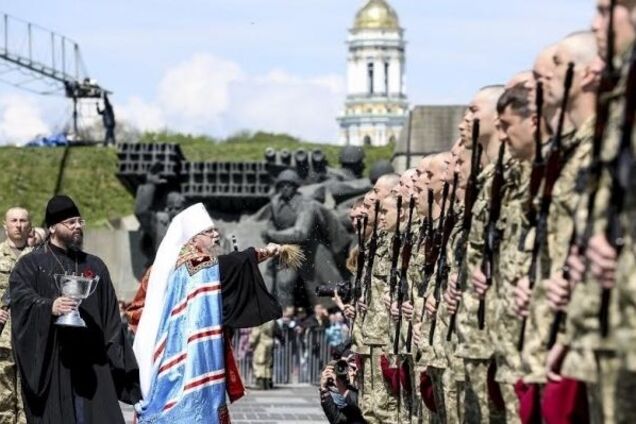 Аваков заборонив пускати священиків Московського патріархату до капеланської служби в Нацгвардії