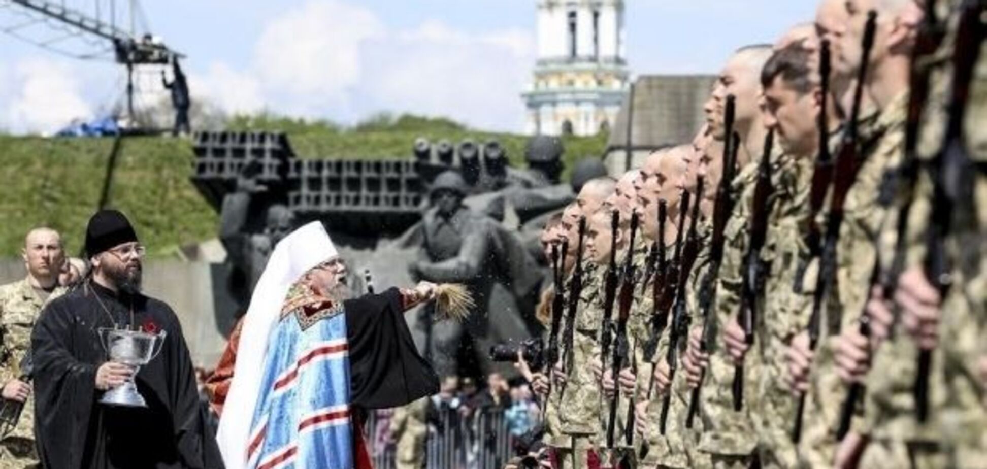 Аваков запретил пускать священников Московского патриархата к капелланской службе в Нацгвардии