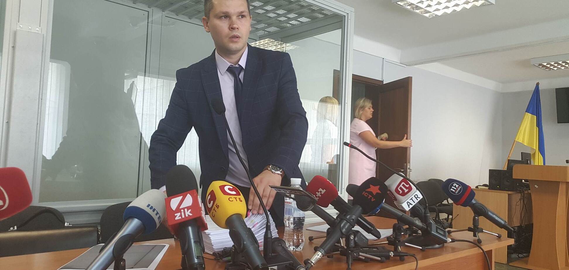 Адвокат Януковича відмовився захищати 'легітимного'