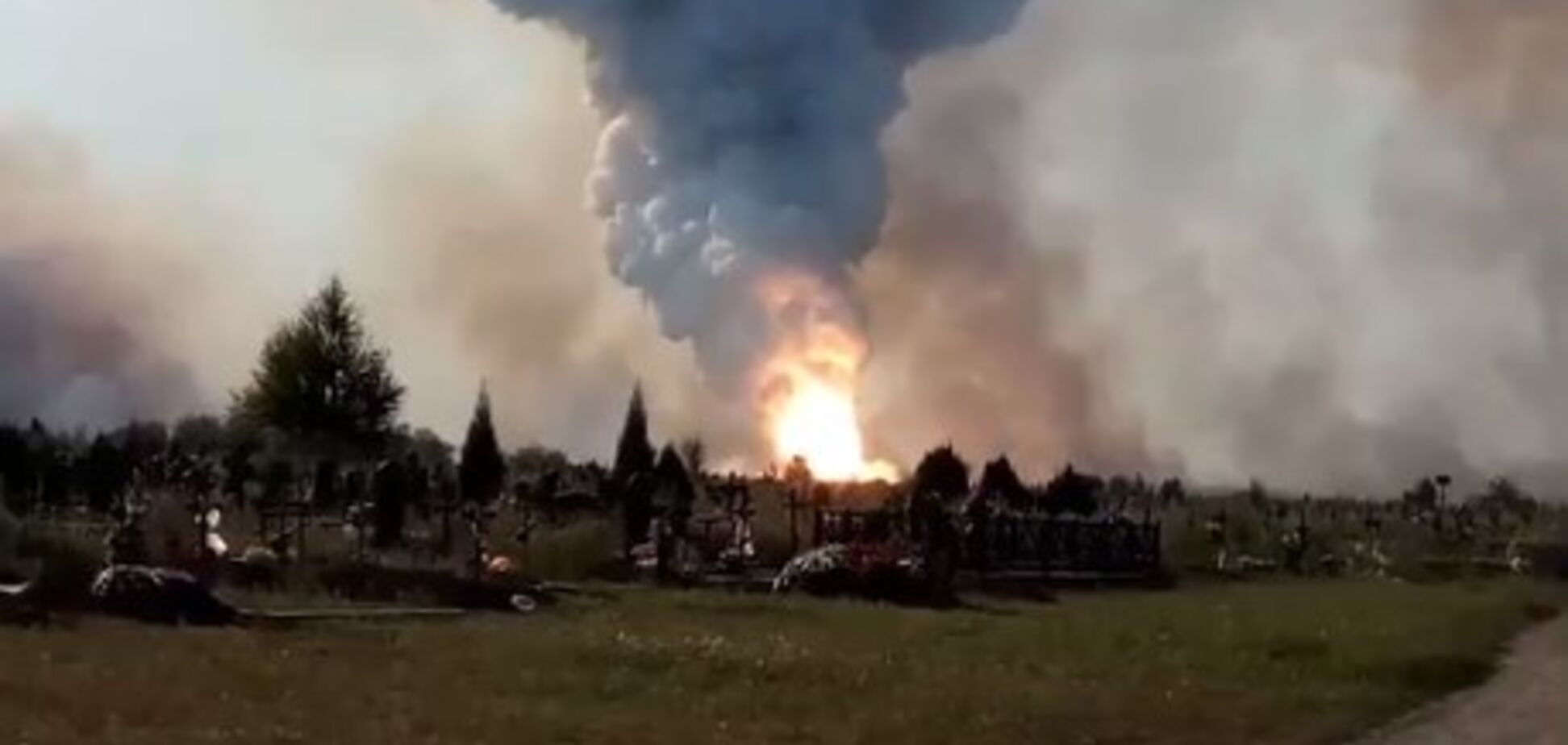В оккупированном Донецке горела территория ядерного могильника - соцсети