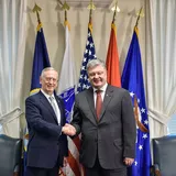 Мэттис и Порошенко