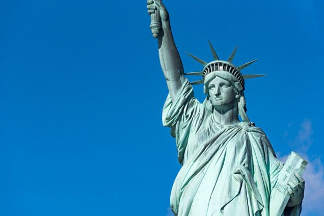 Господи, храни Америку!