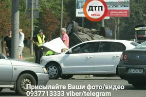 "Лежит бездыханное тело": в Киеве произошло жуткое ДТП лоб в лоб