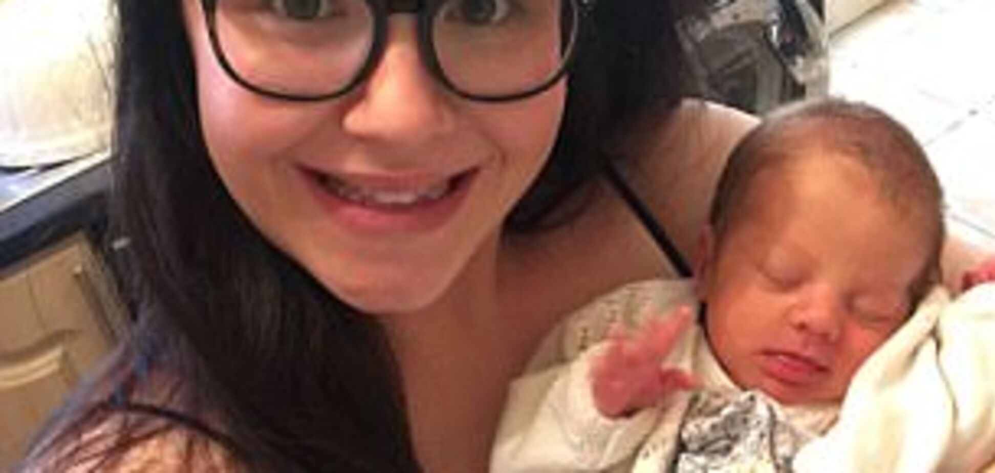 'Материнському інстинкту потрібно довіряти': мати померлої по лікарському недогляд 8-тижневої Фелісіті