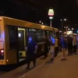 "Убивають чоловіка": у Києві сталася стрілянина в автобусі