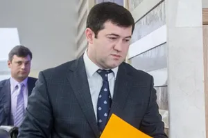Роман Насиров