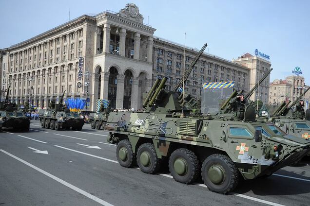 Военный парад в Киеве