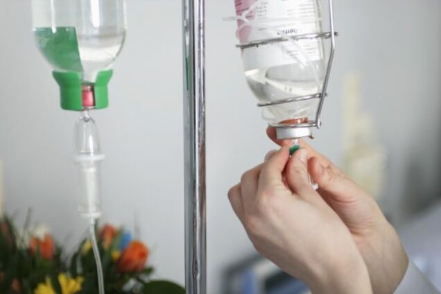 Ботулизм перебросился на мясо: двое мужчин на Львовщине оказались в реанимации