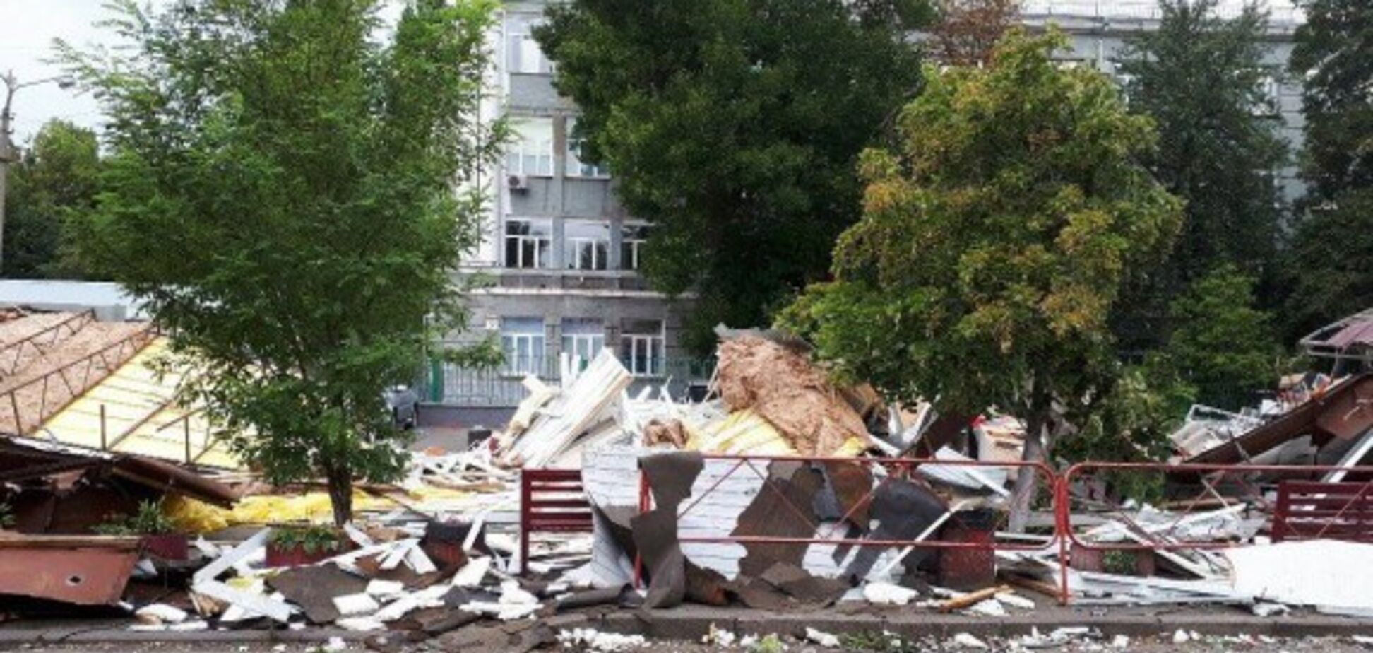 Демонтаж незаконных МАФов на КПИ