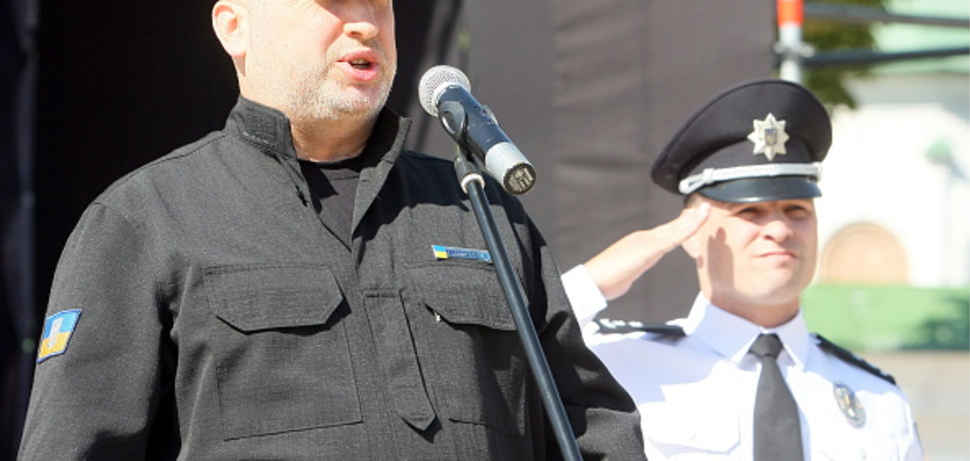 Росія може увірватися в Україну: Турчинов виступив із серйозним попередженням