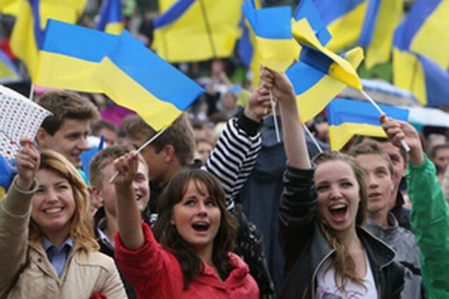 українці