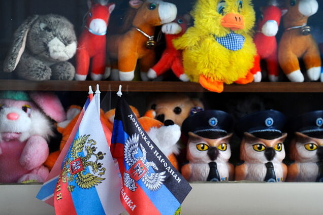 ФСБ перестала пропускати в Росію авто з 'номерами' 'ДНР': стали відомі подробиці