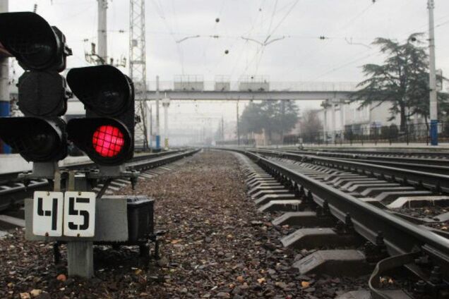 Опять Бевз обо****ся: ЮЗЖД несет убытки по его вине