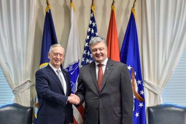 мэтис и порошенко