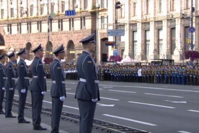 Військовий парад на День Незалежності: з'явилося повне відео