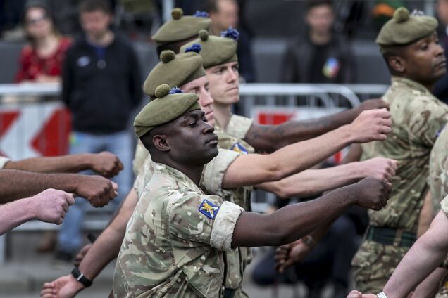 Страшный сон Кремля: в сети показали военных НАТО в Киеве