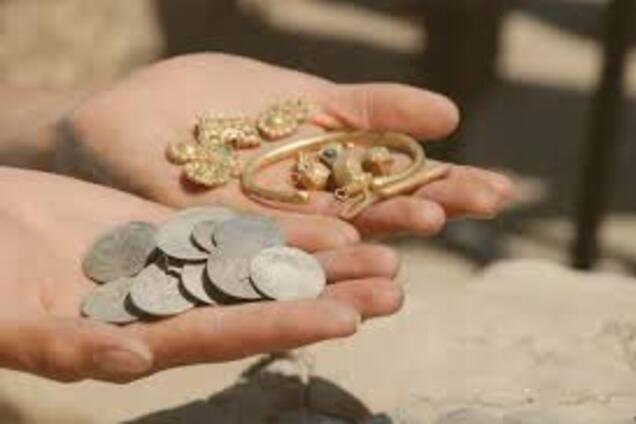 Запорожские студенты обнаружили уникальные скифские захоронения