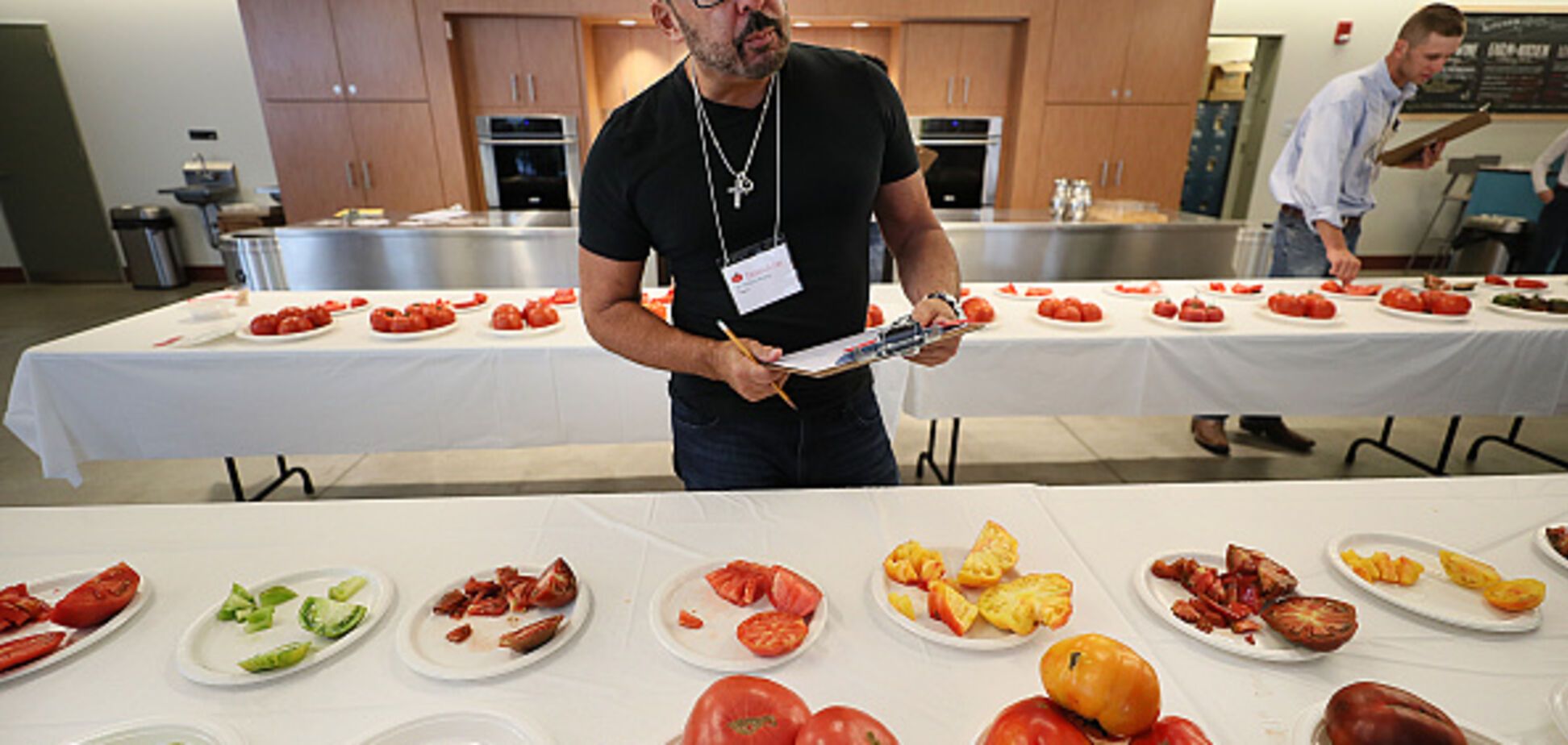 Как правильно хранить овощи: советы показали на видео