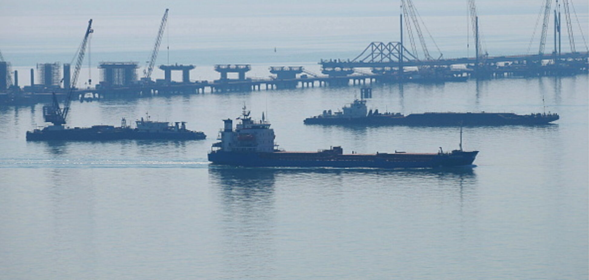 Россия решила полностью перекрыть Керченский пролив: появились важные подробности