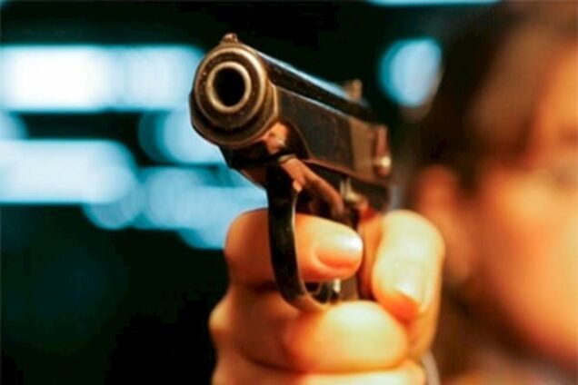 Стрельба в Киеве: неизвестный всадил пулю в прохожего