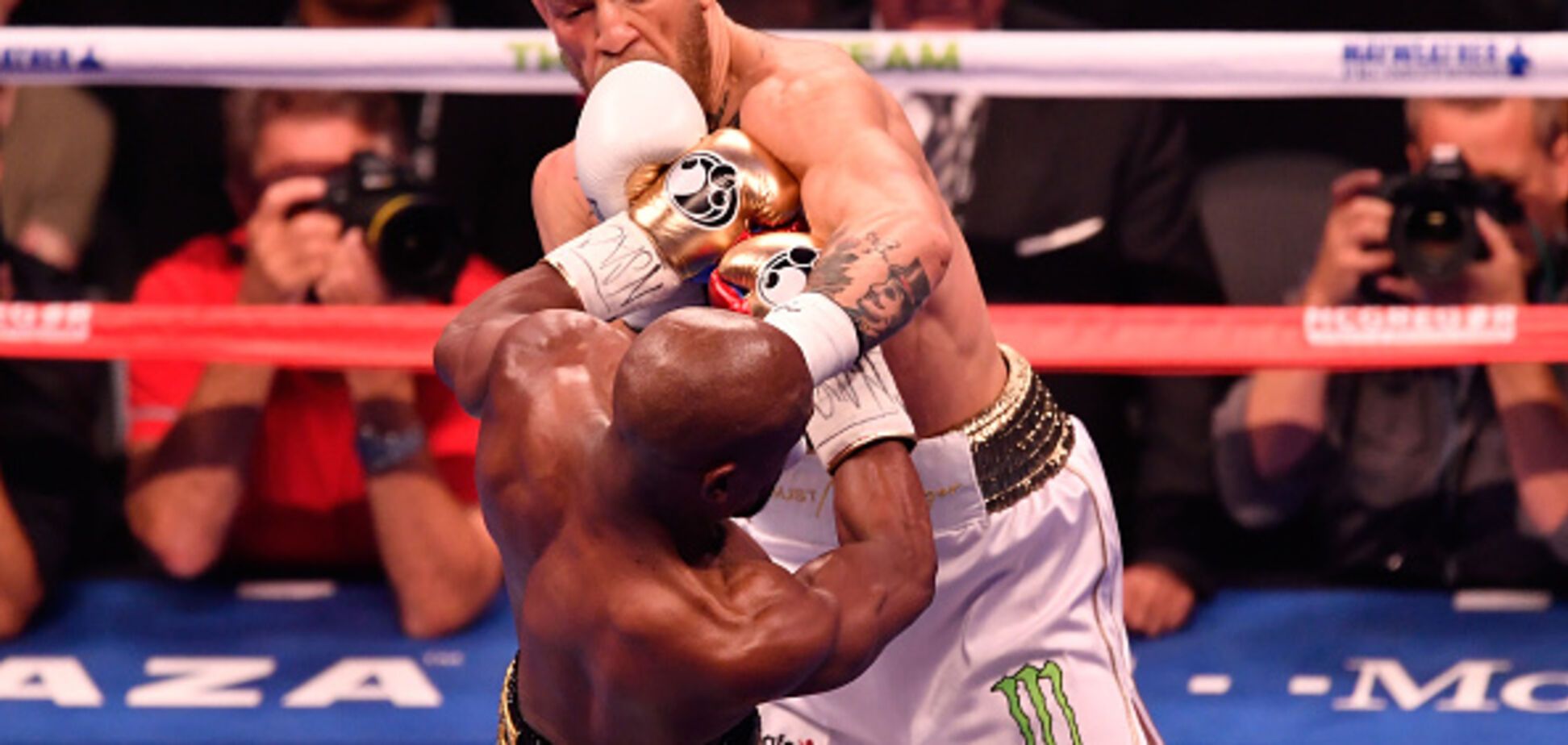 Мейвезер Макгрегор