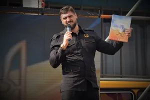 "Воїни Світла": глава Миколаївської ОДА представив книгу про загиблих героїв АТО