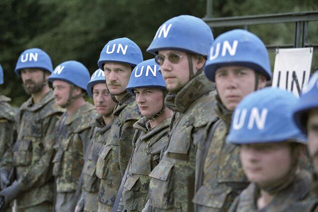 миротворці