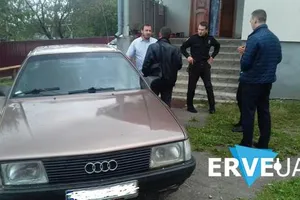 Драка священников