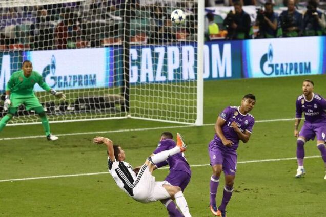 Гол Манджукича Реалу