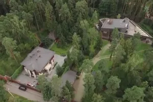 Зняли з висоти: таємний особняк Януковича в Підмосков'ї потрапив на відео