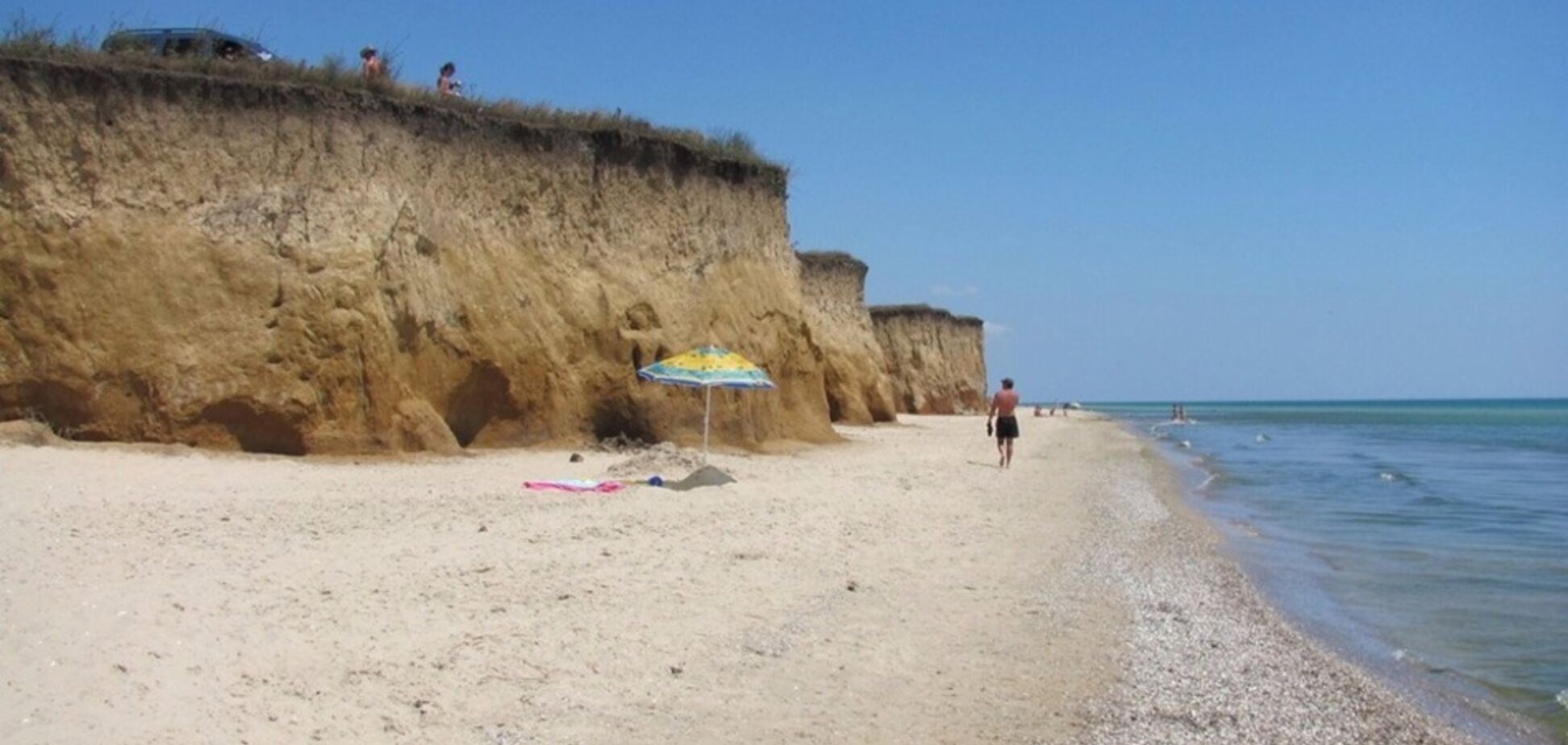 'Отдыхают с девочками': на Одесщине чиновники 'отжали' заповедную косу