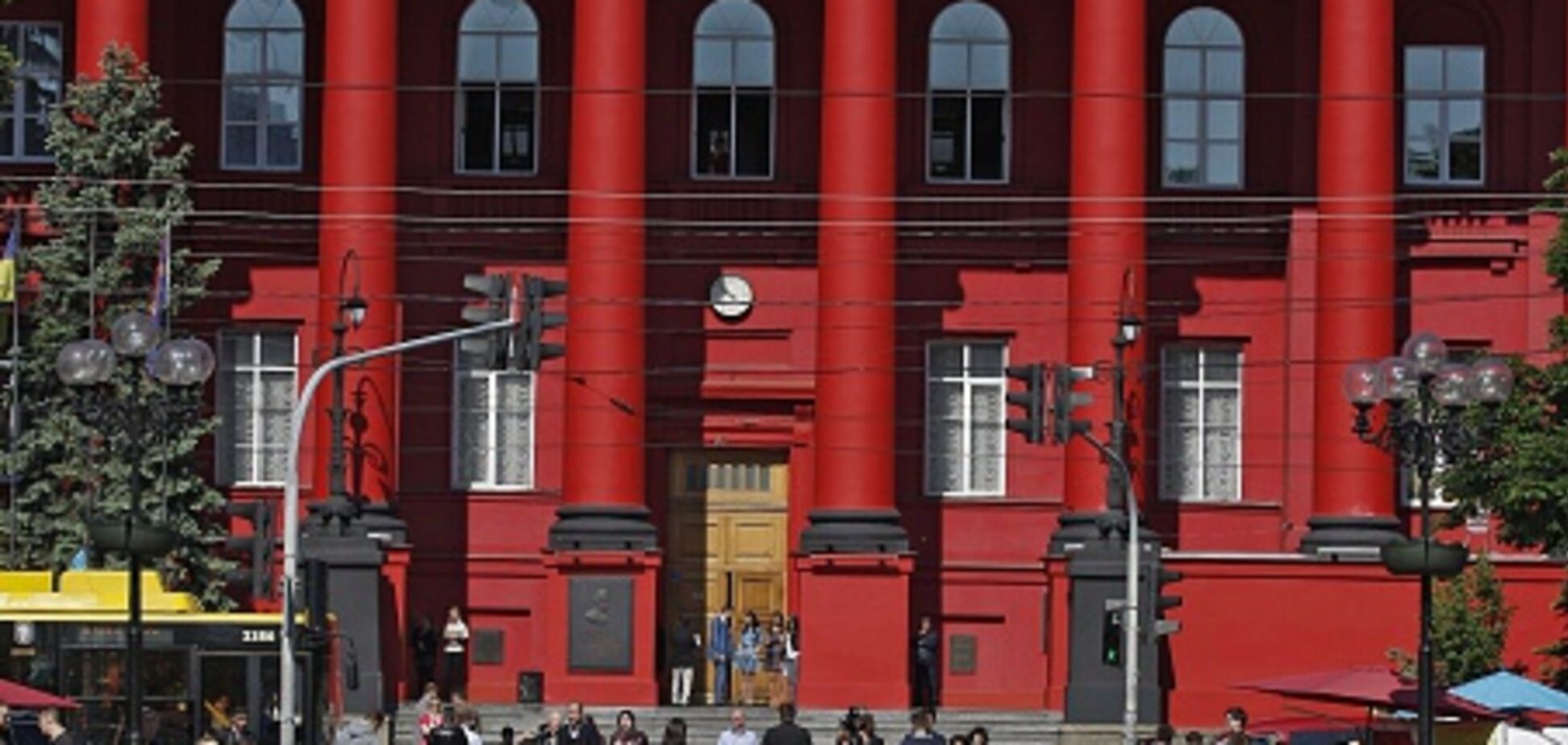 Коррупция в КНУ: ректор прокомментировал жалобы в сети