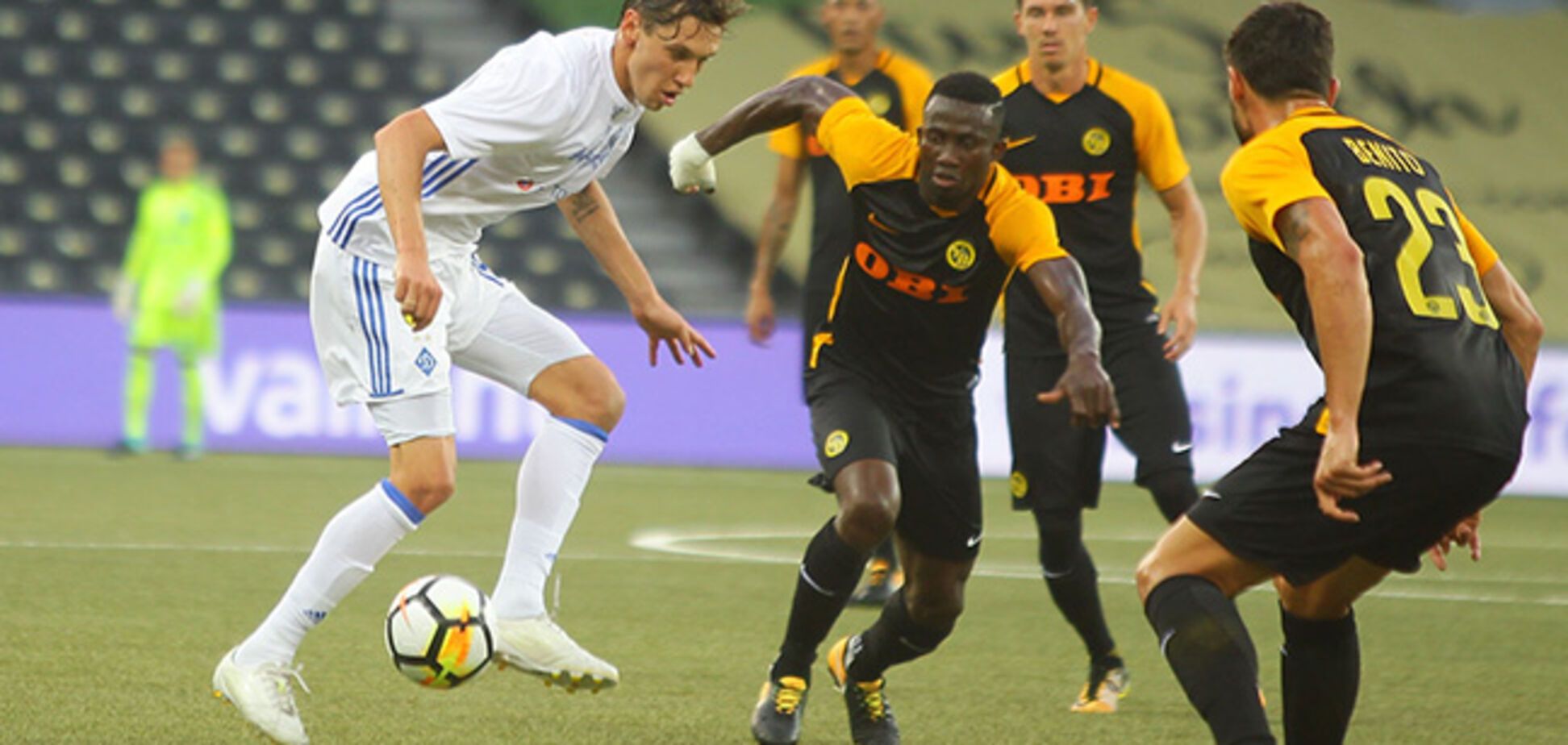 Почему молодые мальчики из Швейцарии второй сезон подряд валтузят цвет украинского футбола