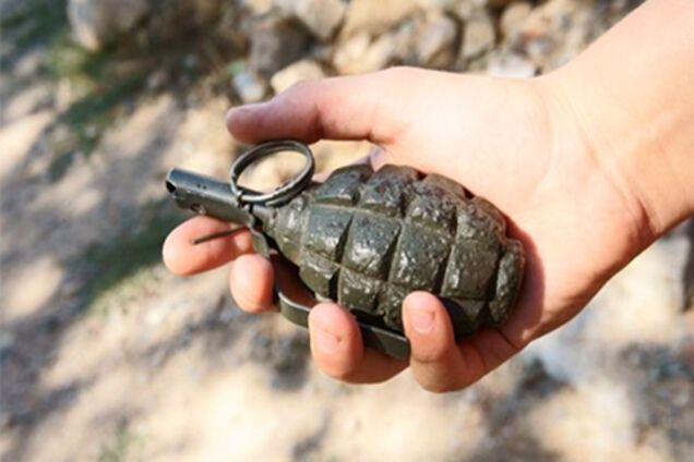 Граната взрыв