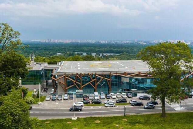 Вертолетная площадка Януковича