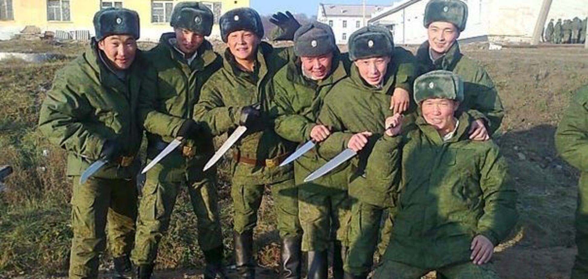 Российские солдаты устроили массовую бойню с поножовщиной