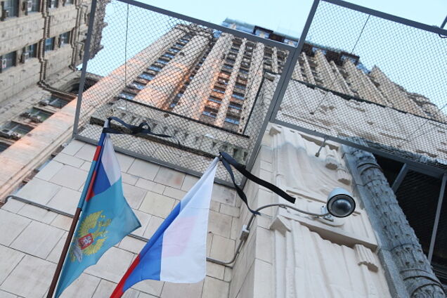 'Не считаем его значимым': в МИД РФ отреагировали на задержание пьяного консула в Киеве