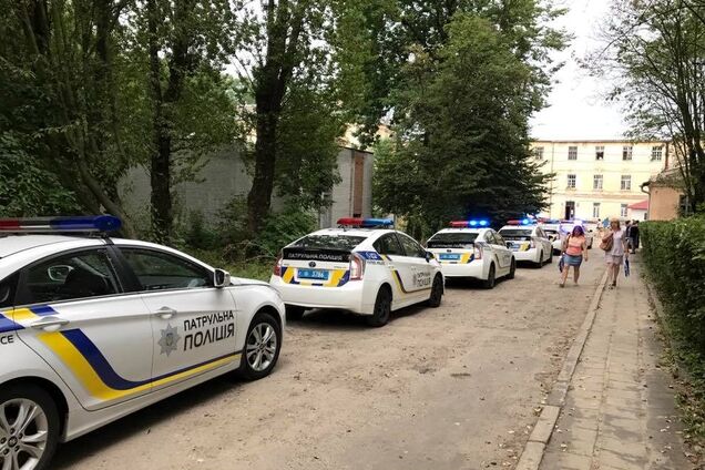 Нападение пациента в психбольнице Львова: появилось видео освобождения заложников