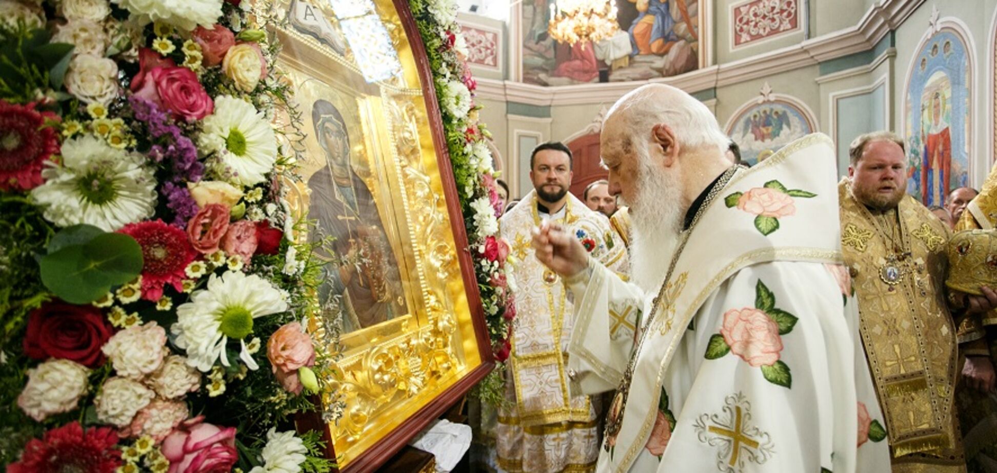 У Видубицькому монастирі знаходиться ікона святої рівноапостольної Марії Магдалини